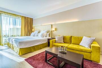 Фото номера Трехместный номер Курортные отели Barceló Royal Beach г. Солнечный Берег 6