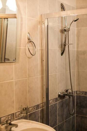 Фото номера Апартаменты с 1 спальней (для 2 взрослых и 1 ребенка) Апарт-отели Sunny Holiday Apartments г. Солнечный Берег 37