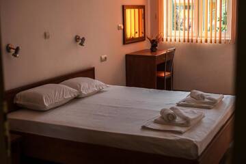 Фото номера Апартаменты с 1 спальней (для 2 взрослых и 1 ребенка) Апарт-отели Sunny Holiday Apartments г. Солнечный Берег 22