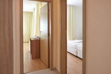 Фото номера Номер-студио (для 3 взрослых) Апарт-отели Pollo Resort г. Солнечный Берег 20