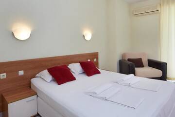 Фото номера Номер-студио (для 3 взрослых) Апарт-отели Pollo Resort г. Солнечный Берег 25