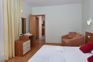 Фото номера Номер-студио (для 3 взрослых) Апарт-отели Pollo Resort г. Солнечный Берег 8