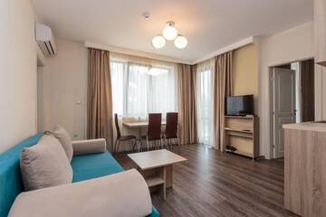 Фото номера Апартаменты с 2 спальнями и балконом (4 взрослых) Апарт-отели Tarsis Club - All Inclusive г. Солнечный Берег 4