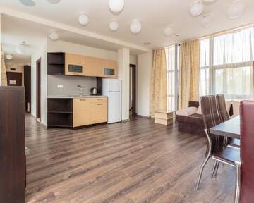 Фото номера Апартаменты с 3 спальнями Апарт-отели Tarsis Club - All Inclusive г. Солнечный Берег 8
