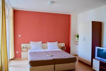 Фото номера Номер-студио Отель Hotel Rainbow 2 г. Солнечный Берег 15