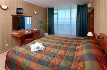 Фото номера Двухместный номер с 1 кроватью или 2 отдельными кроватями Отель Hotel Colosseum г. Солнечный Берег 11
