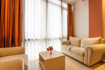 Фото номера Люкс с 1 спальней и балконом Отель Gold Pearl Hotel г. Солнечный Берег 5