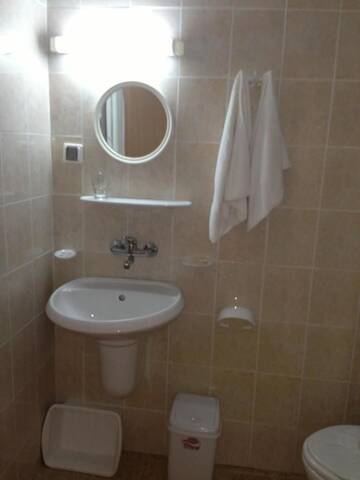 Фото номера Трехместный номер с балконом Отель Hotel Trakia Garden - Half Board г. Солнечный Берег 3