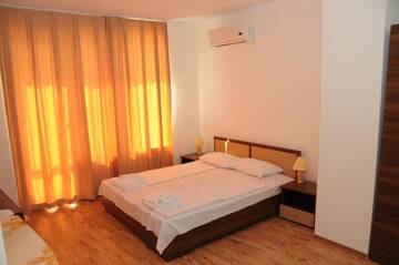 Фото номера Апартаменты с 1 спальней Апарт-отели Yassen Holiday Village г. Солнечный Берег 10