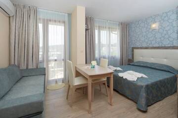 Фото номера Номер-студио Отель Relax Holiday Complex &amp; Spa г. Солнечный Берег 7