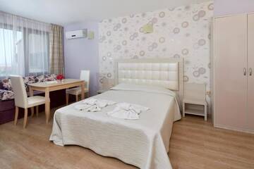 Фото номера Номер-студио Отель Relax Holiday Complex &amp; Spa г. Солнечный Берег 13