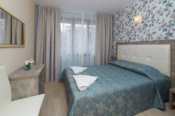 Фото номера Апартаменты с 2 спальнями Отель Relax Holiday Complex &amp; Spa г. Солнечный Берег 2