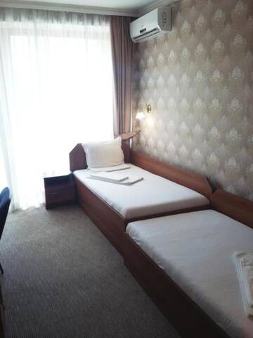 Фото номера Двухместный номер эконом-класса с 2 отдельными кроватями Отель Mercury Hotel-Premium All Inclusive г. Солнечный Берег 4