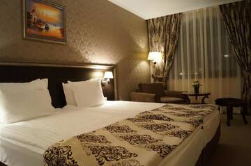 Фото номера Люкс с 1 спальней (для 3 взрослых) Отель Hotel &amp; SPA Diamant Residence - Все включено г. Солнечный Берег 3