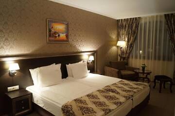 Фото номера Люкс с 1 спальней (для 3 взрослых) Отель Hotel &amp; SPA Diamant Residence - Все включено г. Солнечный Берег 5