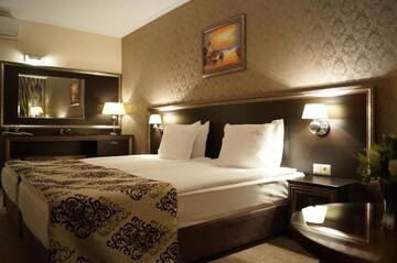 Фото номера Люкс с 1 спальней (для 3 взрослых) Отель Hotel &amp; SPA Diamant Residence - Все включено г. Солнечный Берег 2