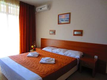 Фото номера Люкс с 1 спальней Отель Hotel Liani - All Inclusive г. Солнечный Берег 2