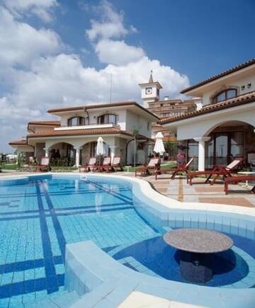 Фото номера Вилла с 1 спальней Виллы Helena VIP Villas and Suites - Half Board г. Солнечный Берег 17