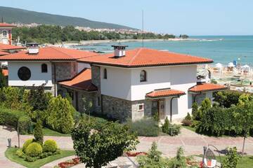 Фото номера Вилла с 2 спальнями Виллы Helena VIP Villas and Suites - Half Board г. Солнечный Берег 20