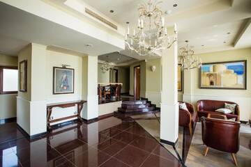 Фото номера Просторные апартаменты Делюкс - Прямой выход на пляж Виллы Helena VIP Villas and Suites - Half Board г. Солнечный Берег 7