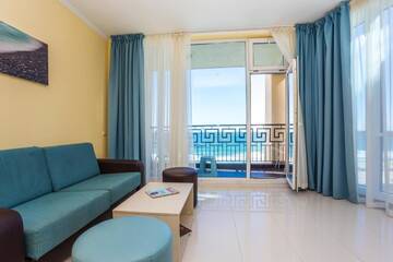 Фото номера Люкс с 2 спальнями Отель Blue Pearl Hotel - Ultra All - Inclusive г. Солнечный Берег 4