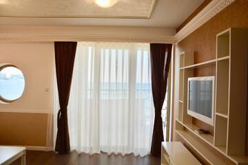 Фото номера Апартаменты с 2 спальнями Апарт-отели Golden Rainbow Beach Aparthotel г. Солнечный Берег 8