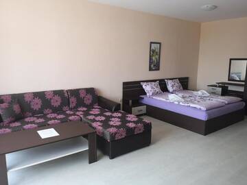 Фото номера Семейный номер-студио с балконом Апарт-отели Rose Garden Omax Hotel Apartments г. Солнечный Берег 7