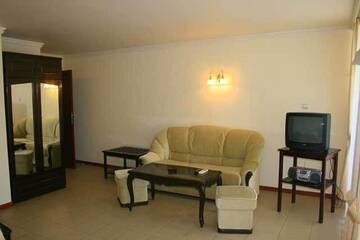 Фото номера Двухместный номер с 2 отдельными кроватями и балконом Отель Hotel Klisura г. Солнечный Берег 11
