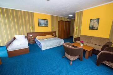 Фото номера Улучшенный номер-студио Noisy Part Отель Family Hotel Gallery г. Солнечный Берег 2