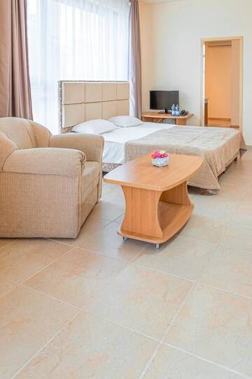 Фото номера Полулюкс Отель Hotel Avenue г. Солнечный Берег 3