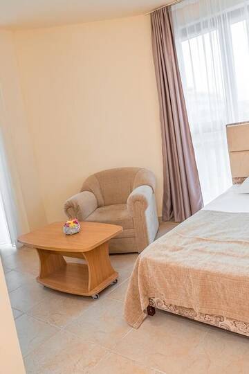 Фото номера Полулюкс Отель Hotel Avenue г. Солнечный Берег 11
