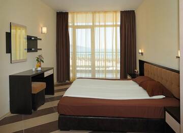 Фото номера Апартаменты с 1 спальней и видом на море Отель Hotel Heaven - Ultra All Inclusive by Asteri Hotels г. Солнечный Берег 18