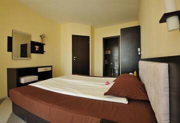 Фото номера Апартаменты с 1 спальней и видом на море Отель Hotel Heaven - Ultra All Inclusive by Asteri Hotels г. Солнечный Берег 16