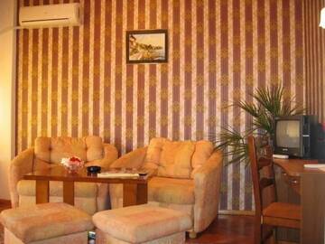 Фото номера Люкс с 1 спальней и балконом Отель Olymp Hotel г. Солнечный Берег 3