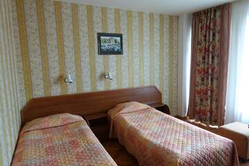 Фото номера Двухместный номер с 2 отдельными кроватями и балконом Отель Olymp Hotel г. Солнечный Берег 3