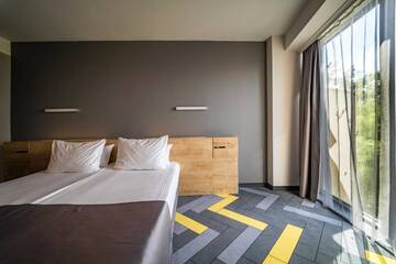 Фото номера Family Room with Balcony (2 Adults + 2 Children) - Free Minibar &amp;amp; Parking Отель HVD Club Bor - 24 Hours Ultra All Inclusive г. Солнечный Берег 5