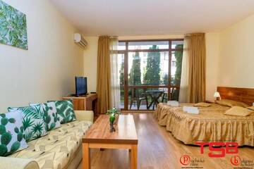 Фото номера Номер-студио с балконом (для 3 взрослых) Апарт-отели TSB Sunny Victory Apartments г. Солнечный Берег 14