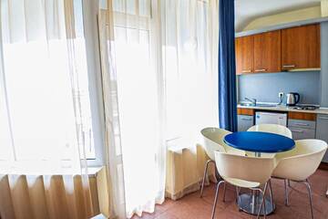 Фото номера Апартаменты с 1 спальней и видом на море Апарт-отели Favorit Aparthotel г. Солнечный Берег 15