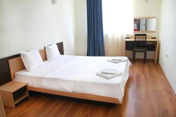 Фото номера Апартаменты с 1 спальней и видом на море Апарт-отели Favorit Aparthotel г. Солнечный Берег 19