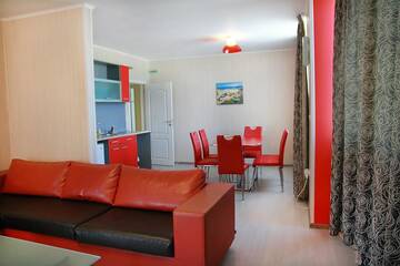 Фото номера Апартаменты с 2 спальнями и видом на море Апарт-отели Favorit Aparthotel г. Солнечный Берег 10