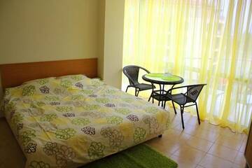 Фото номера Номер-студио Апарт-отели Apartcomplex Perla г. Солнечный Берег 39