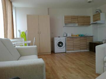Фото номера Номер-студио Делюкс с террасой Апарт-отели Apartcomplex Perla г. Солнечный Берег 2