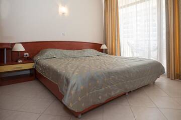 Фото номера Апартаменты с 1 спальней Апарт-отели Aparthotel Poseidon г. Солнечный Берег 9