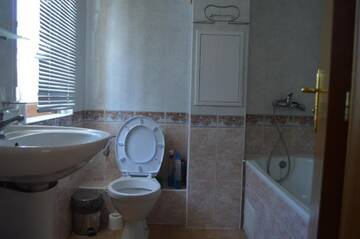Фото номера Апартаменты с 1 спальней (для 2 взрослых и 1 ребенка) Апарт-отели Arcadia Apart Complex г. Солнечный Берег 23