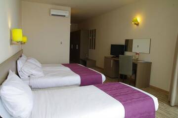 Фото номера Двухместный номер с 1 кроватью и балконом Отель Aqua Nevis Hotel &amp; Aqua Park - All Inclusive г. Солнечный Берег 28